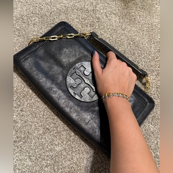 Tory Burch Vintabe Suki Reva Clutch with Gold Chain - Picture 9 of 9